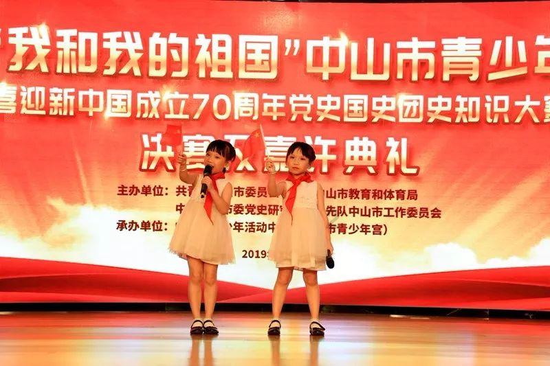 我也一直在奋斗，为什么还这么穷呢！游戏画面